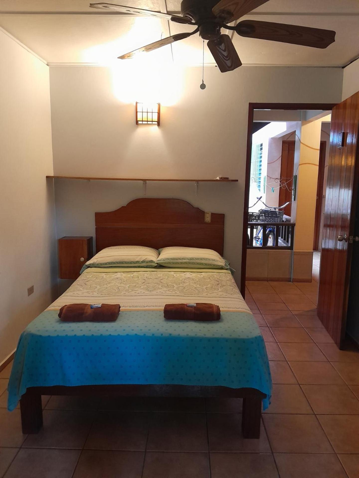 Hostal Hansi Bocas Town Exterior foto