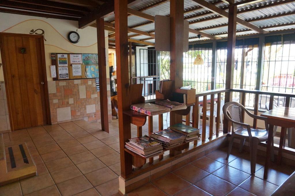 Hostal Hansi Bocas Town Exterior foto